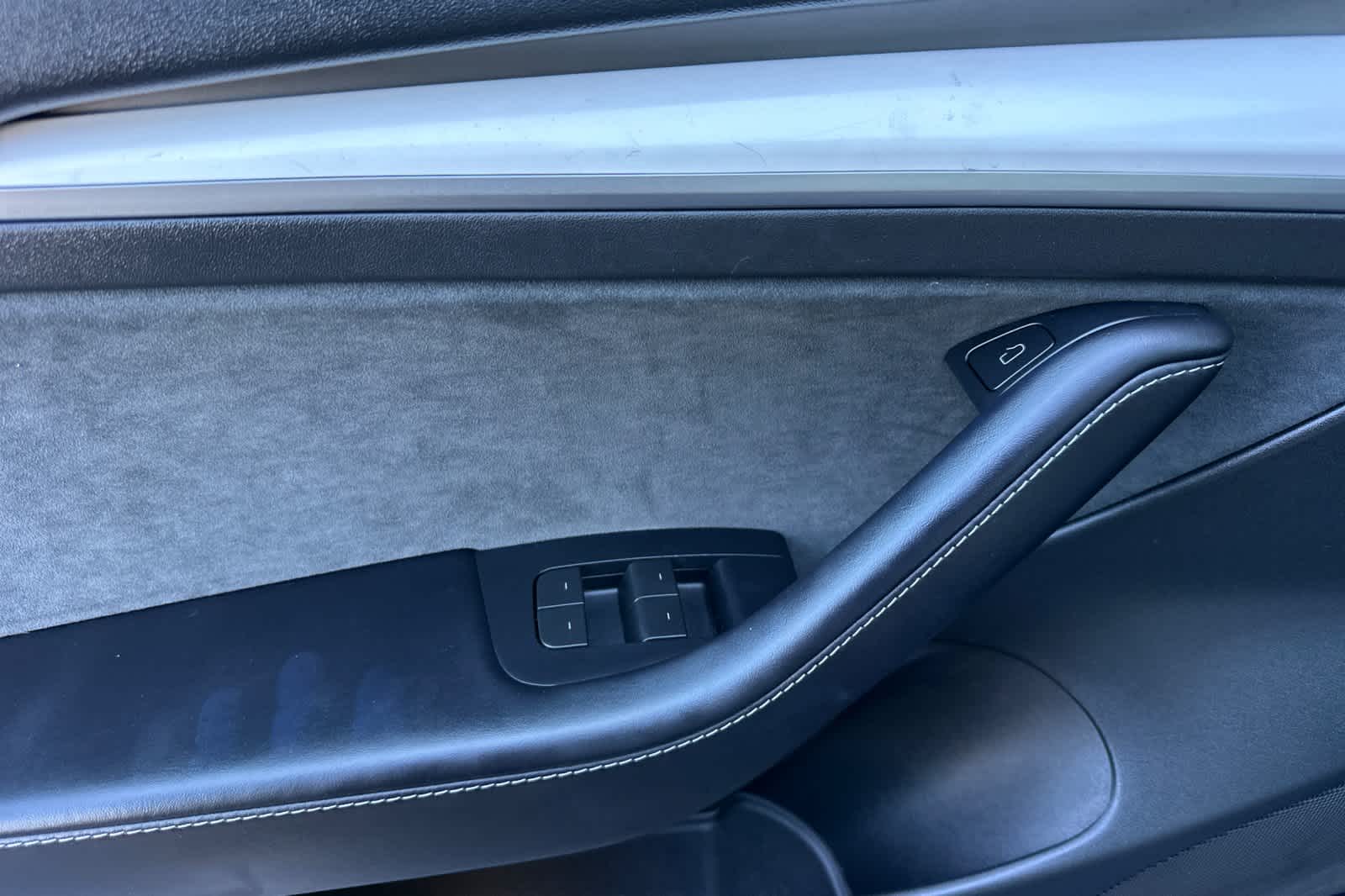 Thumbnail: 2023 Tesla Model 3 - 12