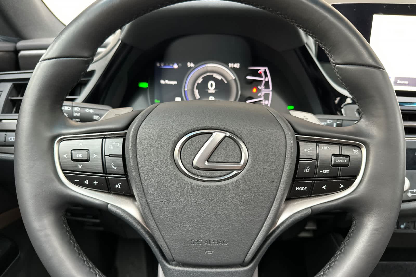 Thumbnail: 2025 Lexus ES - 24