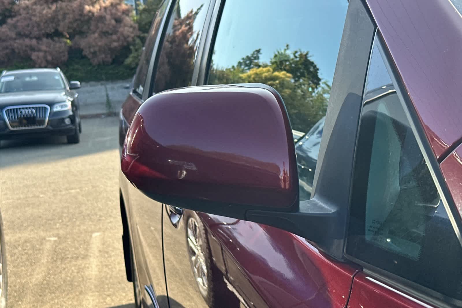 Thumbnail: 2016 Toyota Sienna - 13