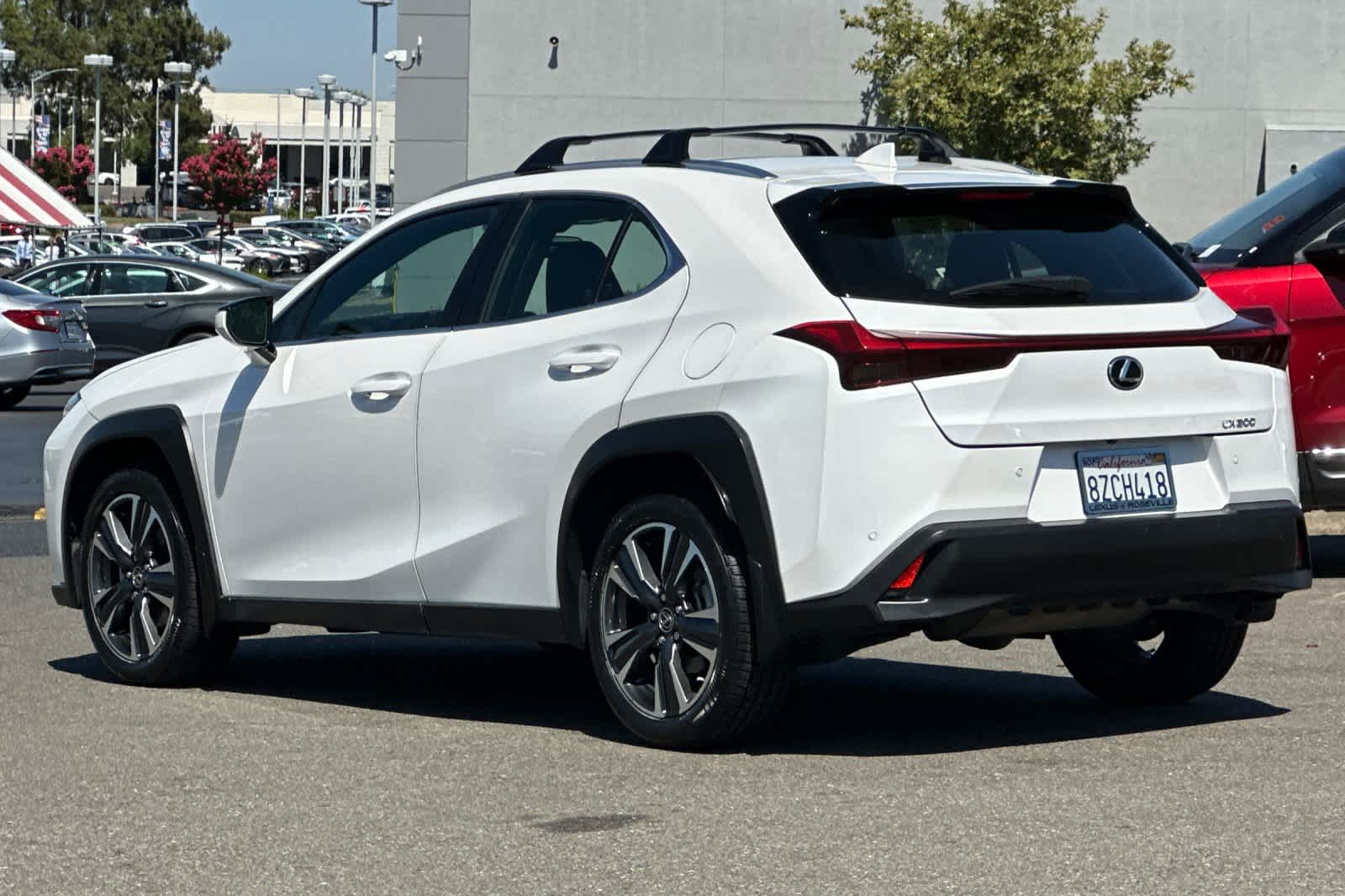 Thumbnail: 2022 Lexus UX - 7