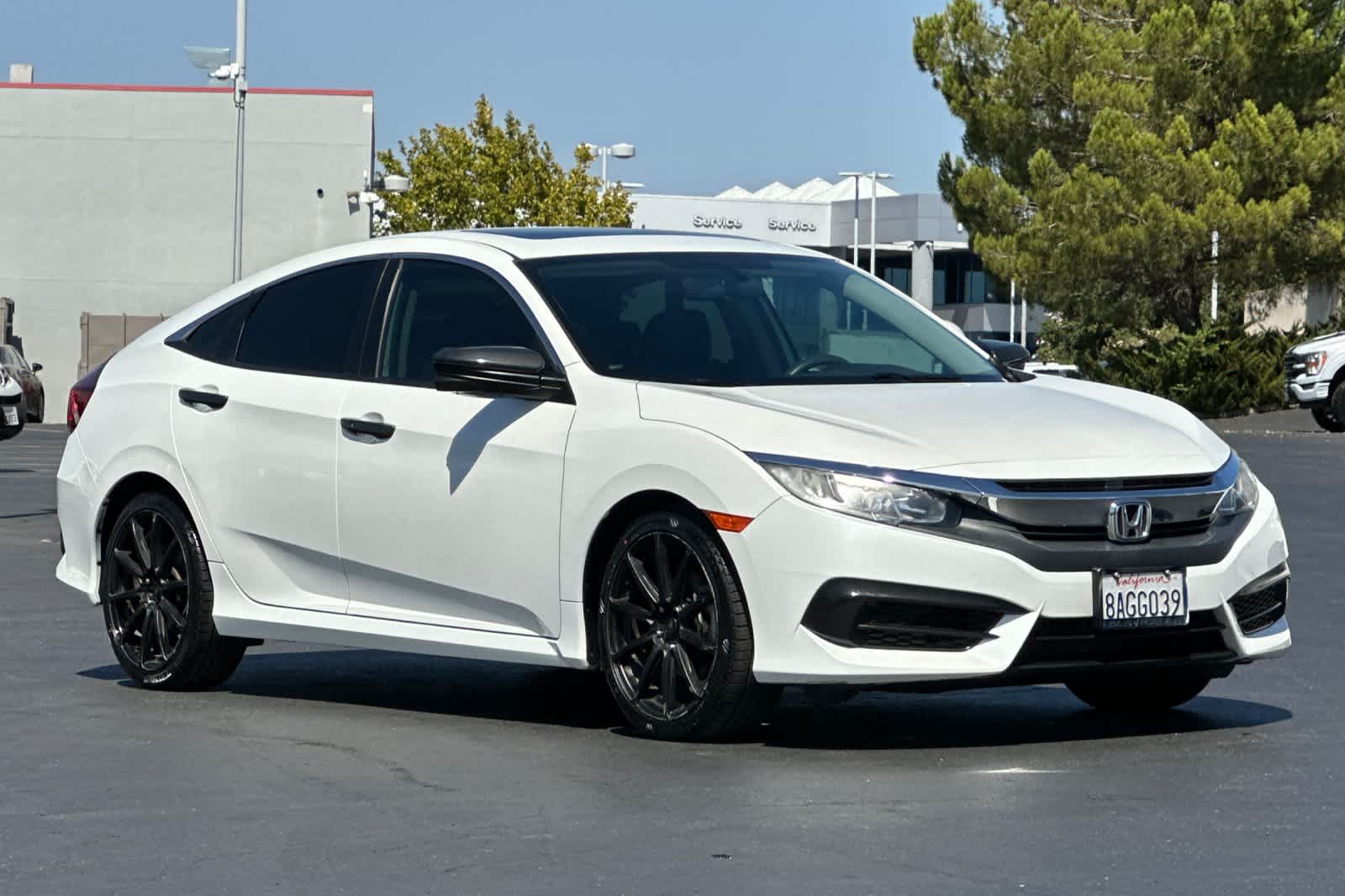 Thumbnail: 2017 Honda Civic - 5