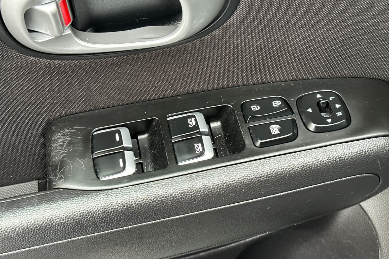 Thumbnail: 2019 Kia Soul - 13