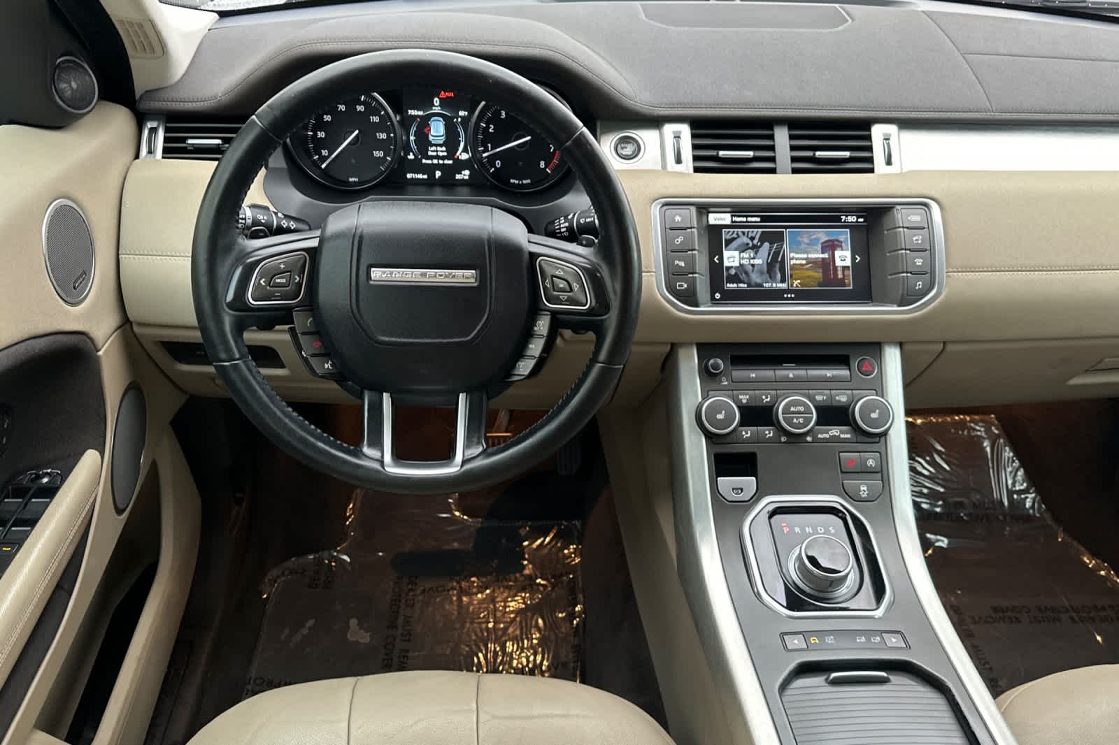 Thumbnail: 2016 Land Rover Range Rover Evoque - 15