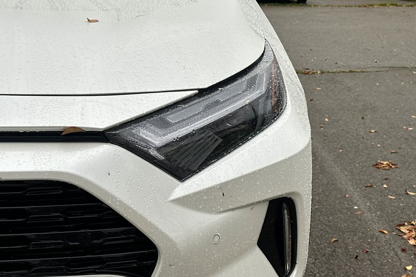 Thumbnail: 2022 Toyota RAV4 - 11