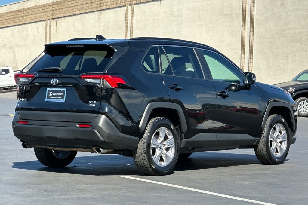 Used 2022 Toyota RAV4 XLE SUV