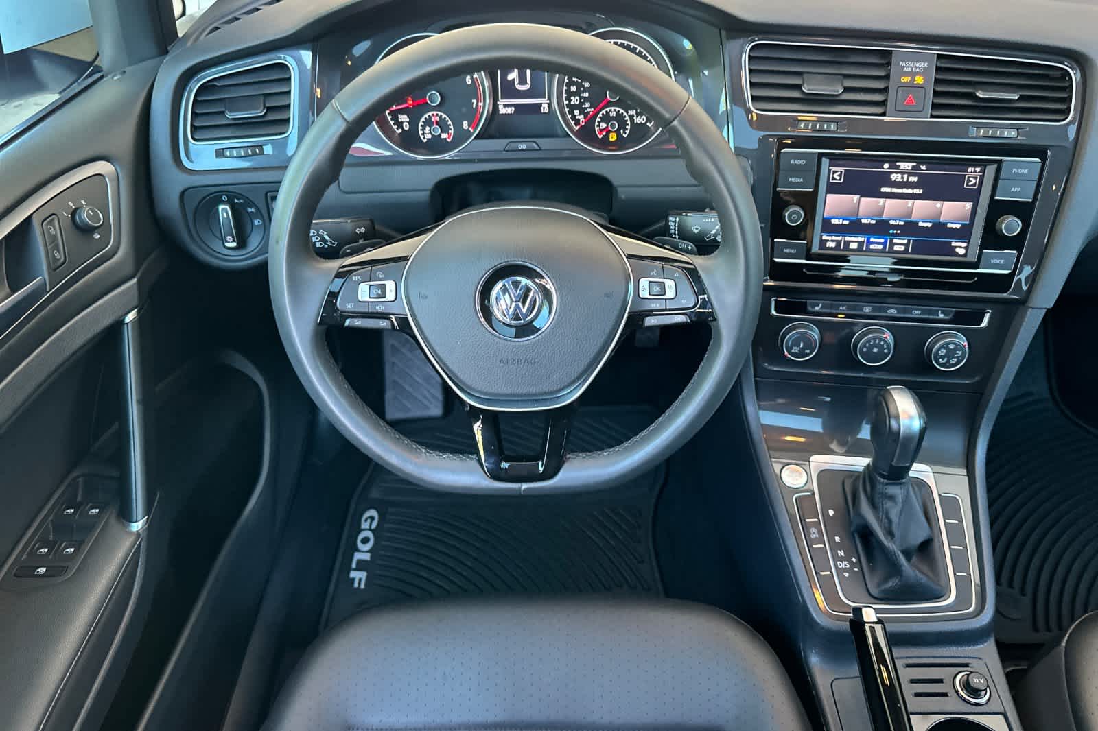 Thumbnail: 2021 Volkswagen Golf - 14