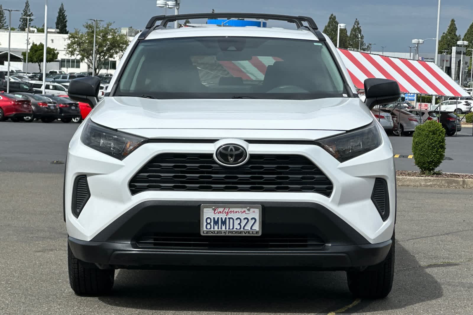 Thumbnail: 2019 Toyota RAV4 - 10