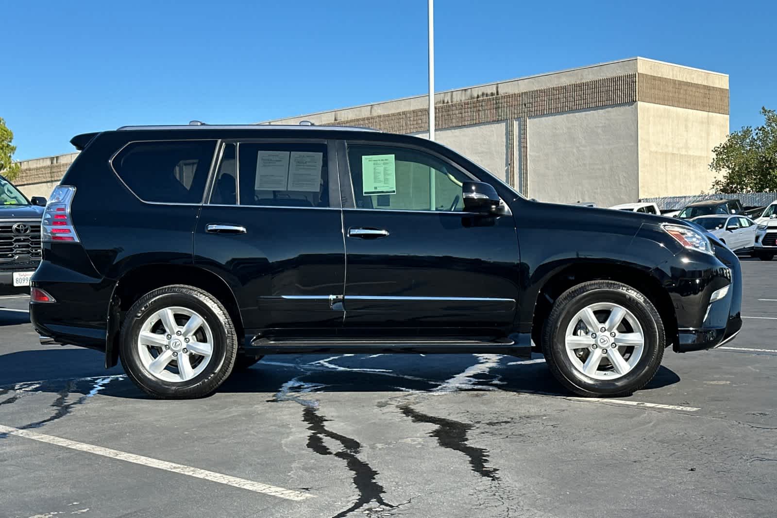 Thumbnail: 2017 Lexus GX - 6