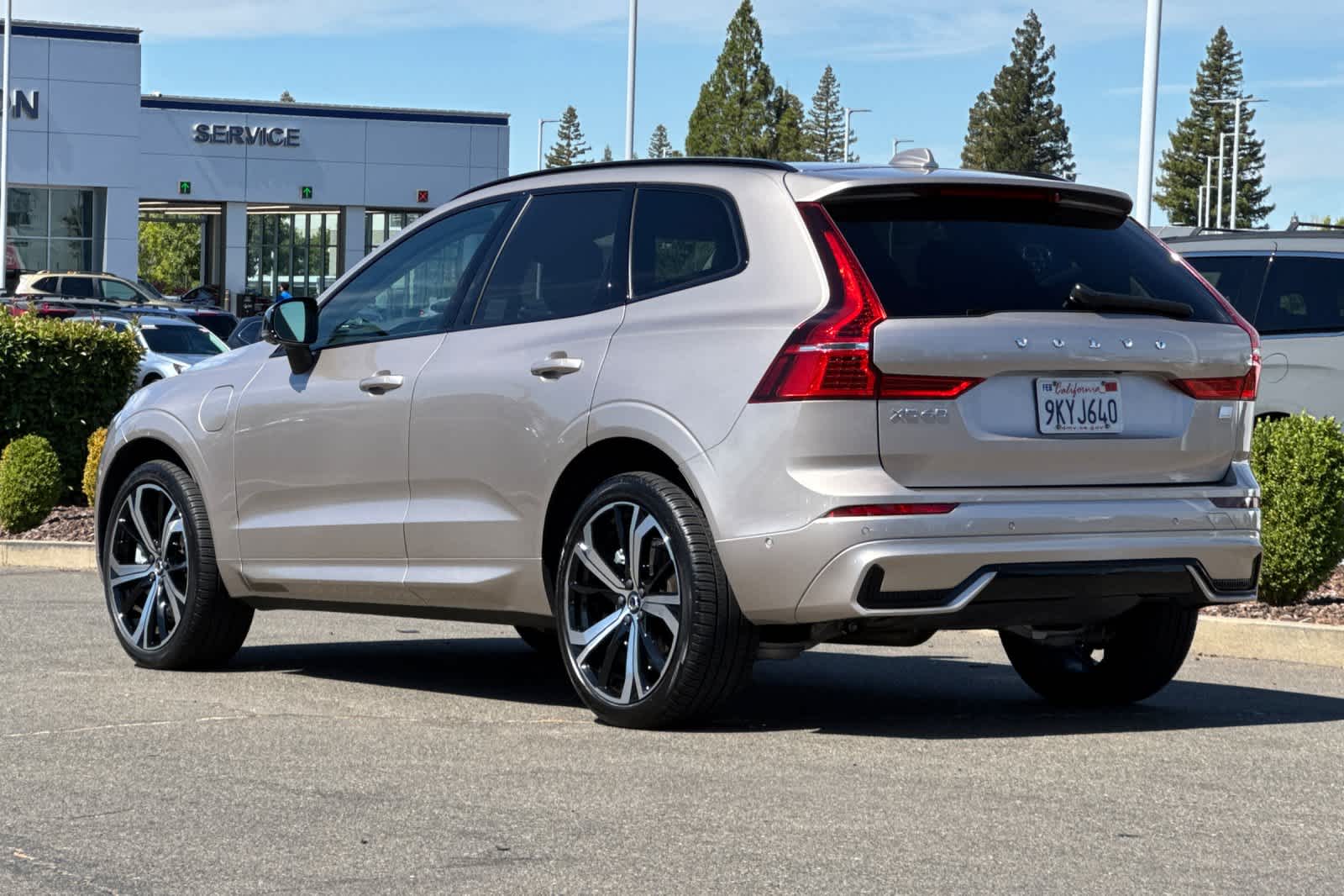 Thumbnail: 2024 Volvo XC60 - 7