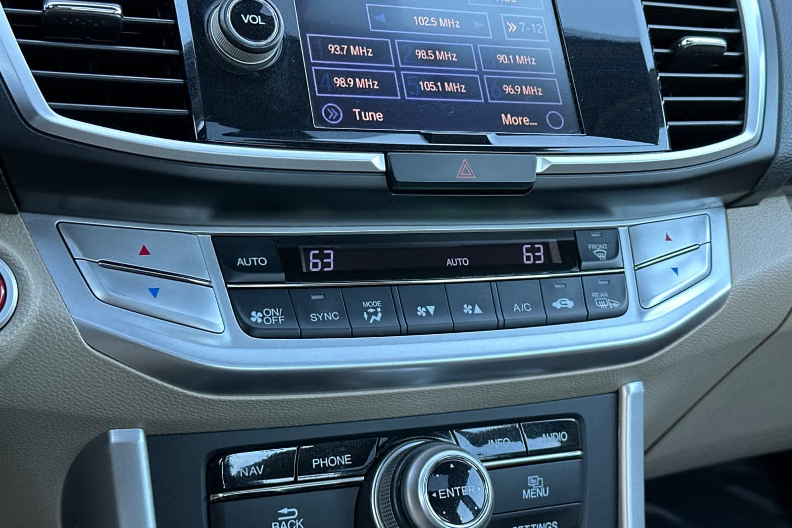 Thumbnail: 2015 Honda Accord - 22