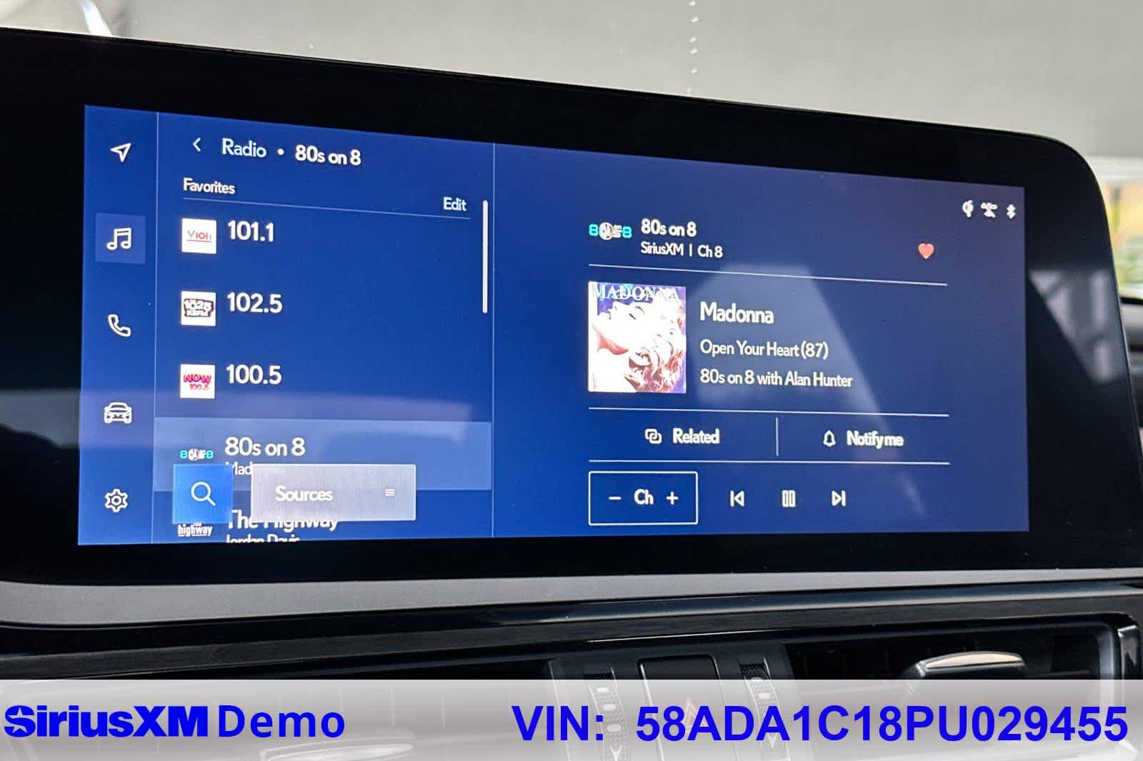 Thumbnail: 2023 Lexus ES - 32