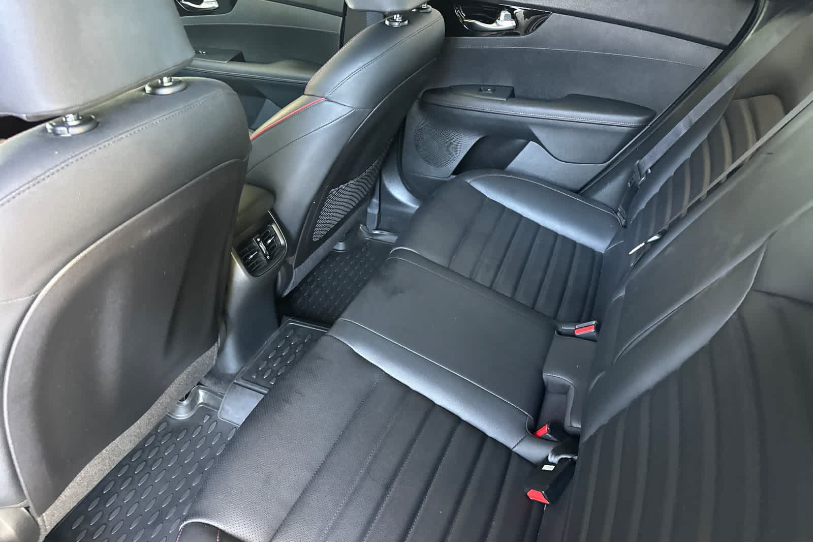 Thumbnail: 2021 Kia Forte - 4