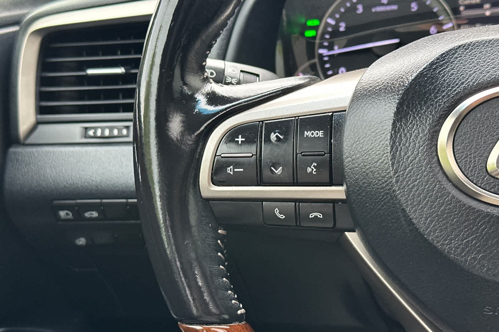 Thumbnail: 2018 Lexus RX - 28