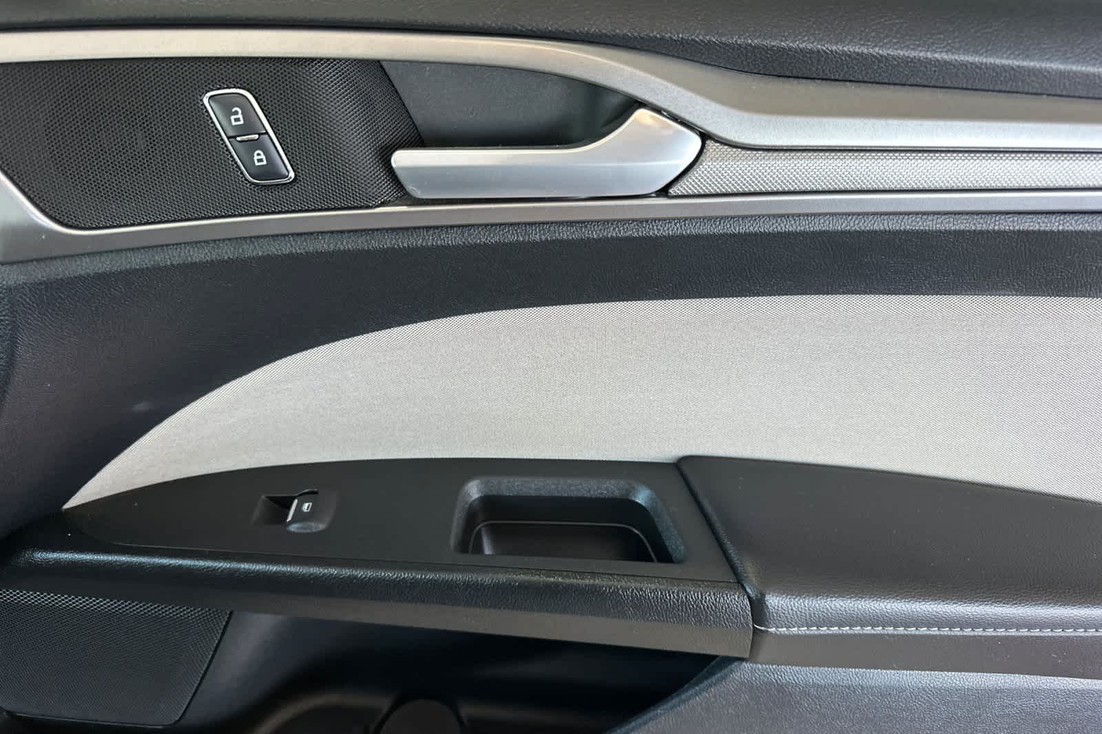 Thumbnail: 2018 Ford Fusion - 17