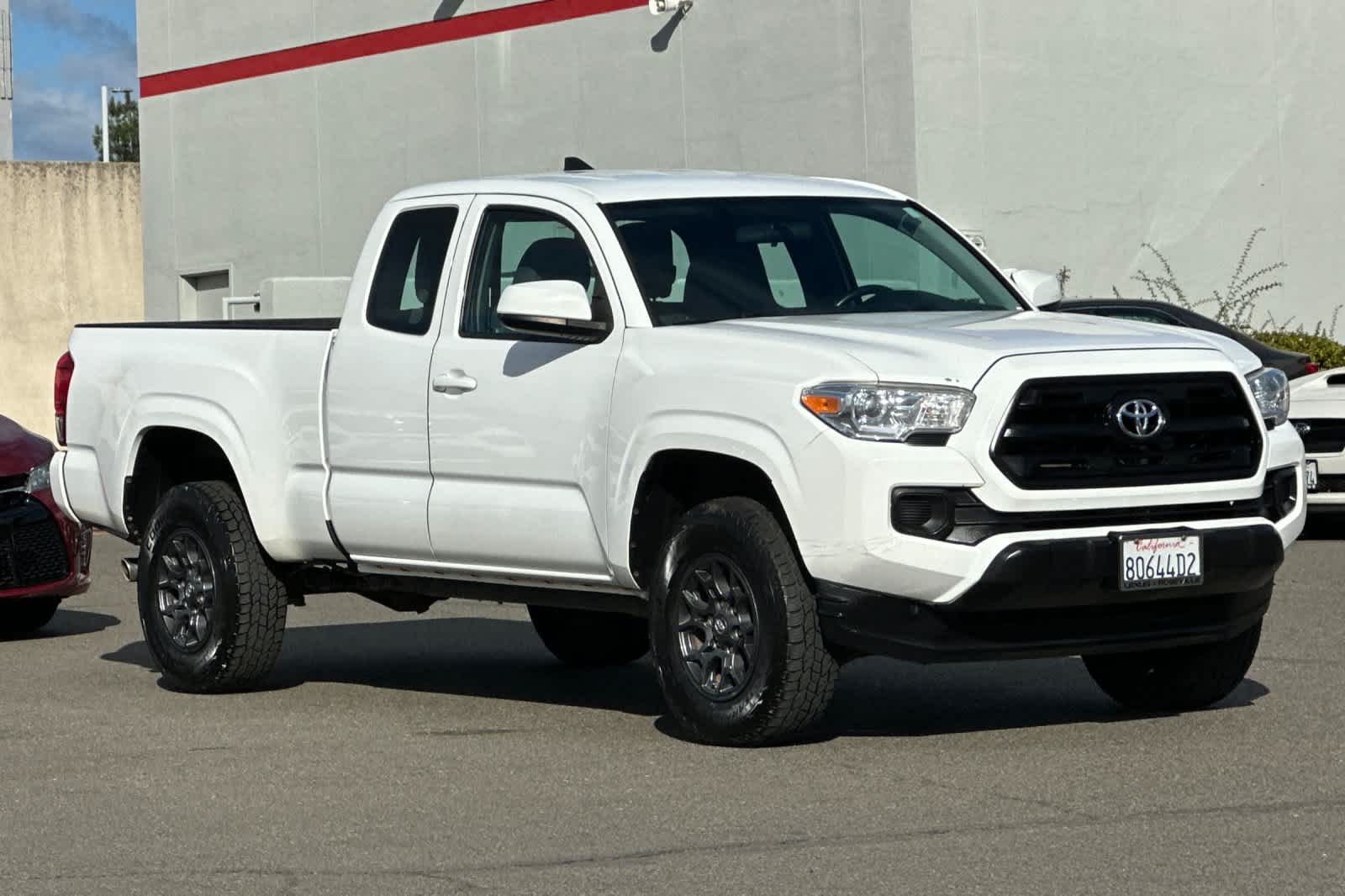Thumbnail: 2017 Toyota Tacoma - 5