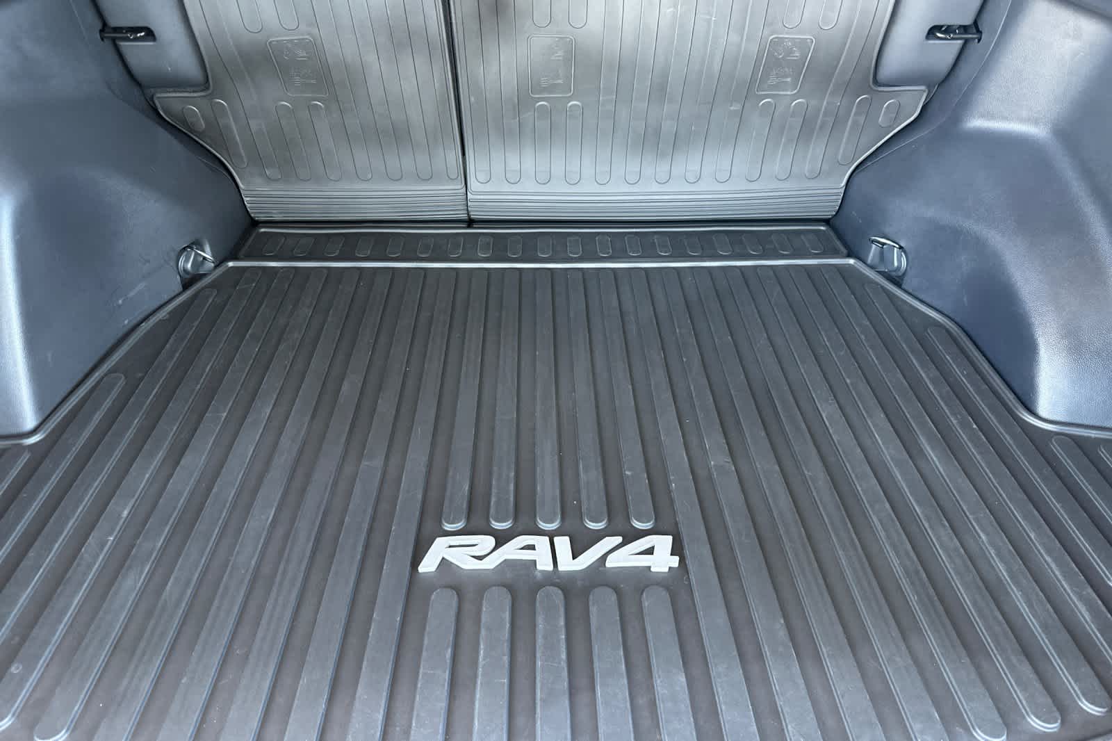 Thumbnail: 2024 Toyota RAV4 - 15