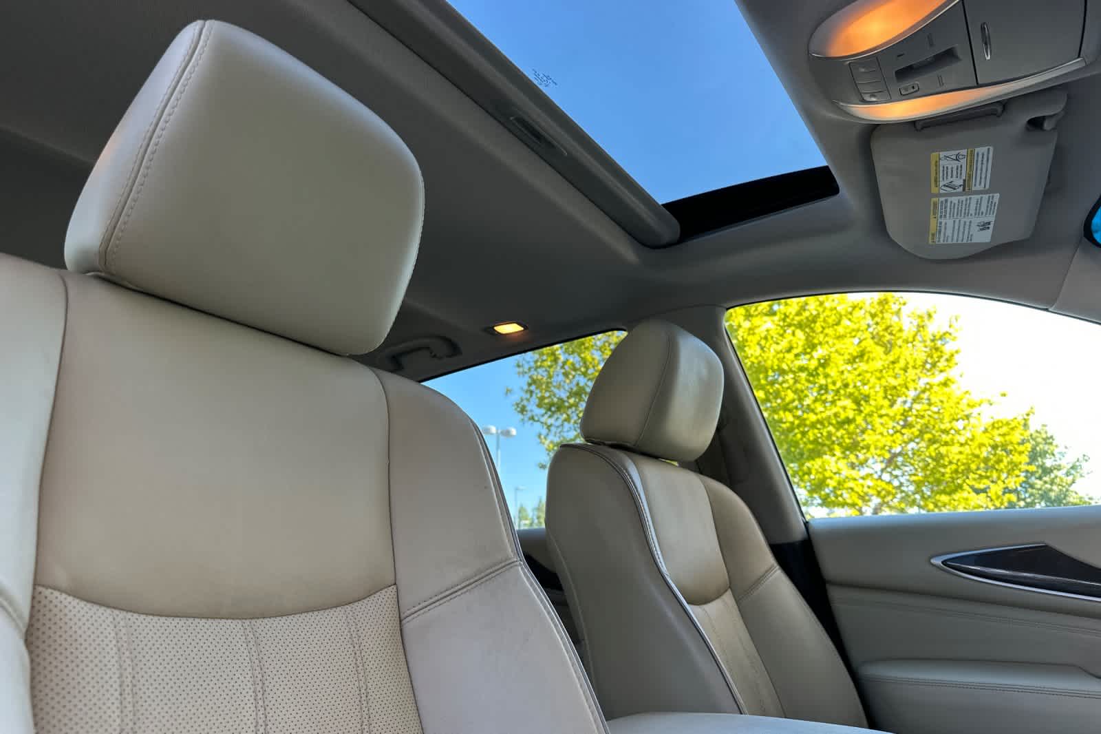 Thumbnail: 2016 INFINITI QX60 - 19