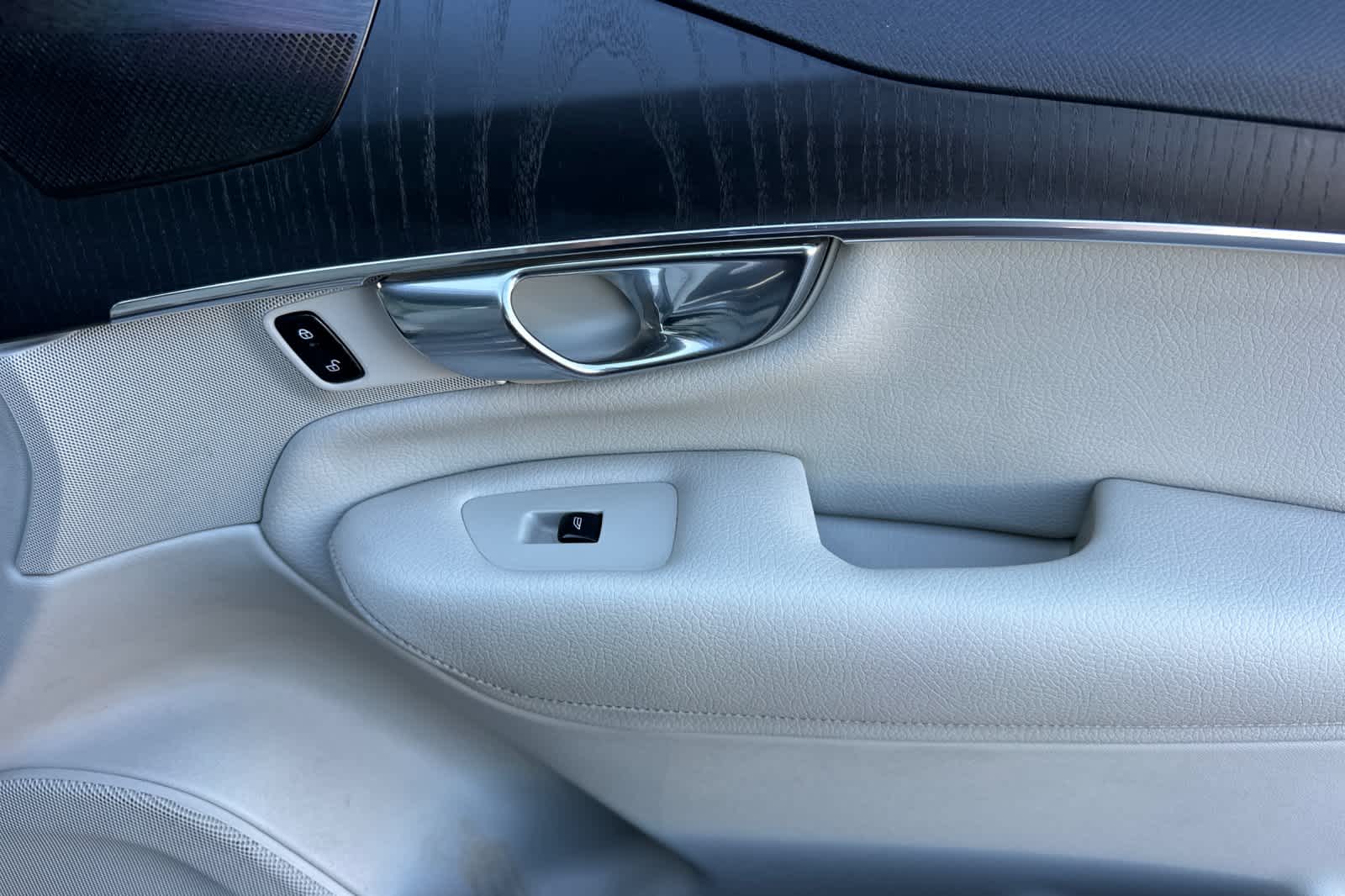 Thumbnail: 2020 Volvo XC90 - 20