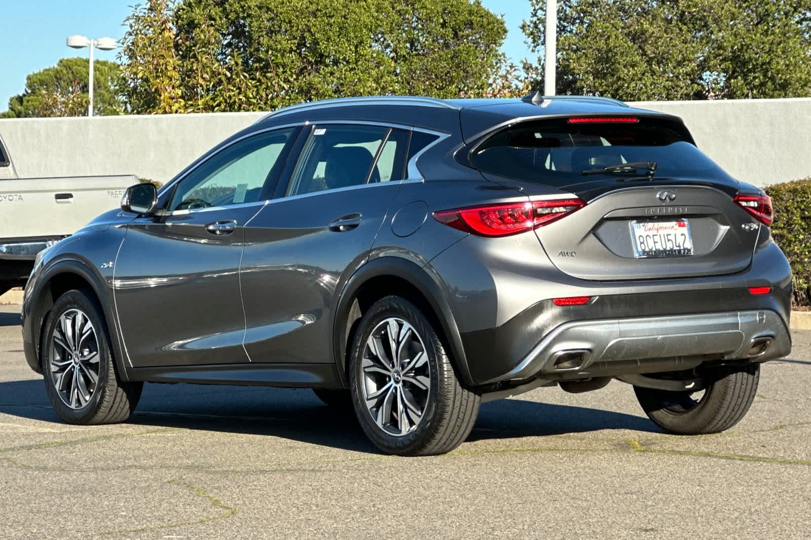 Thumbnail: 2018 INFINITI QX30 - 7