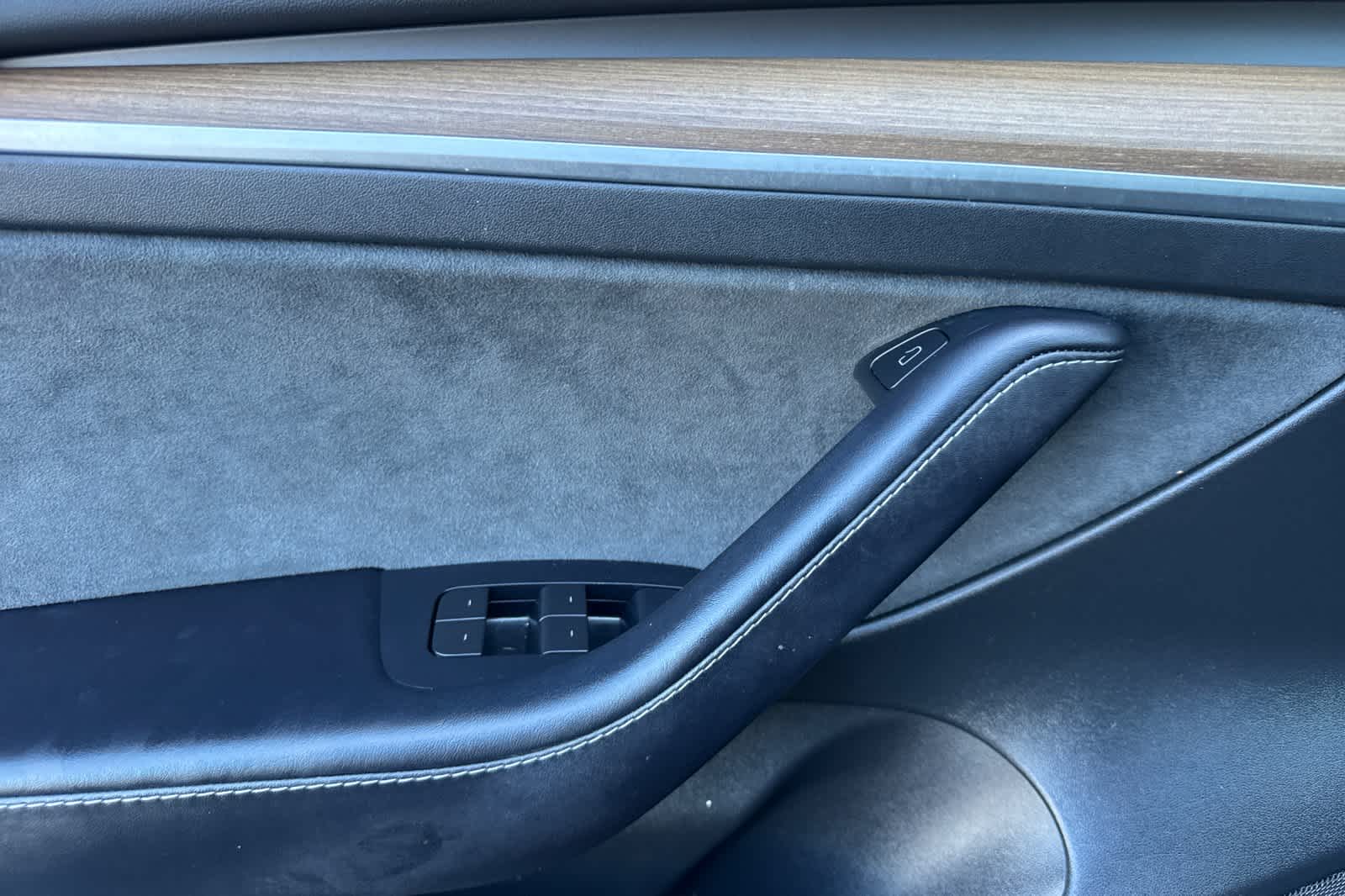 Thumbnail: 2023 Tesla Model 3 - 11