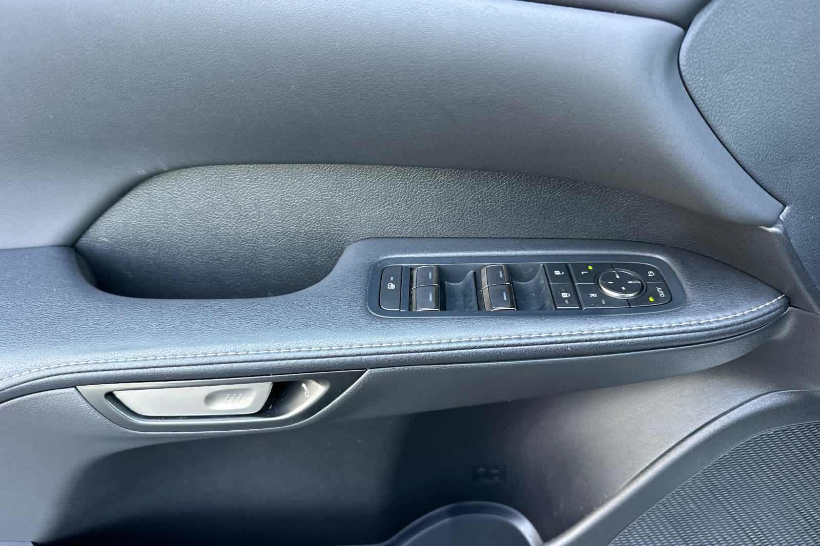 Thumbnail: 2025 Lexus RX - 12