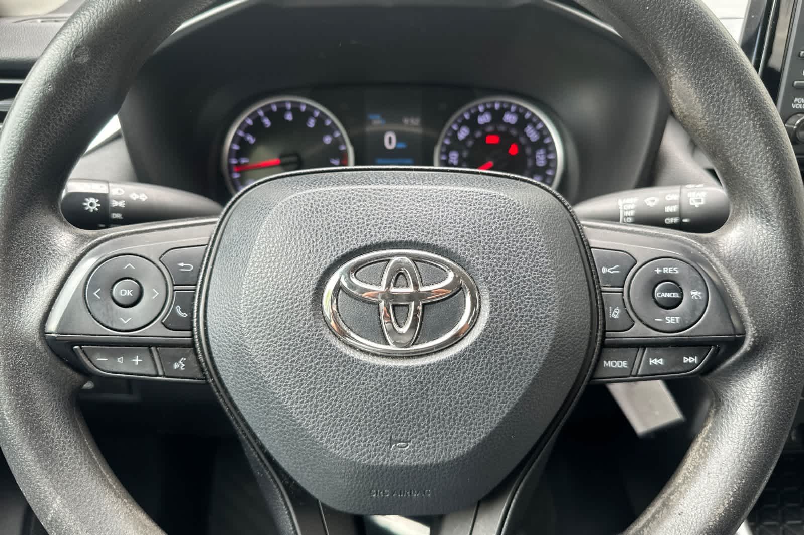 Thumbnail: 2019 Toyota RAV4 - 24