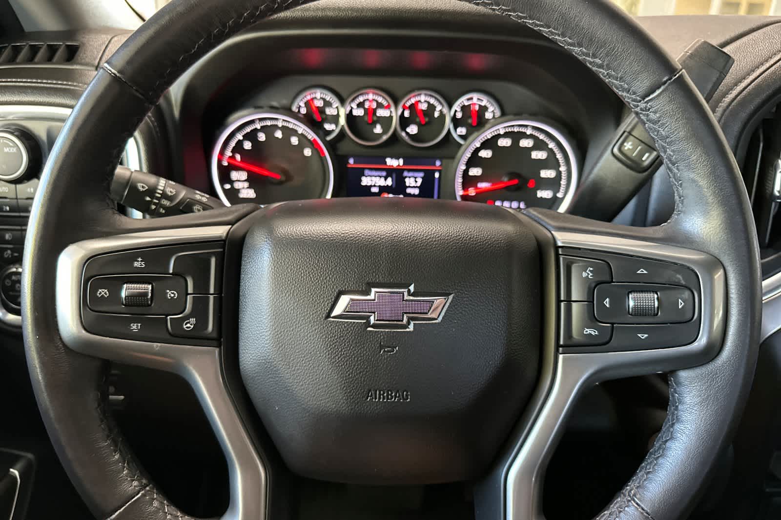 Thumbnail: 2022 Chevrolet Silverado 1500 - 24