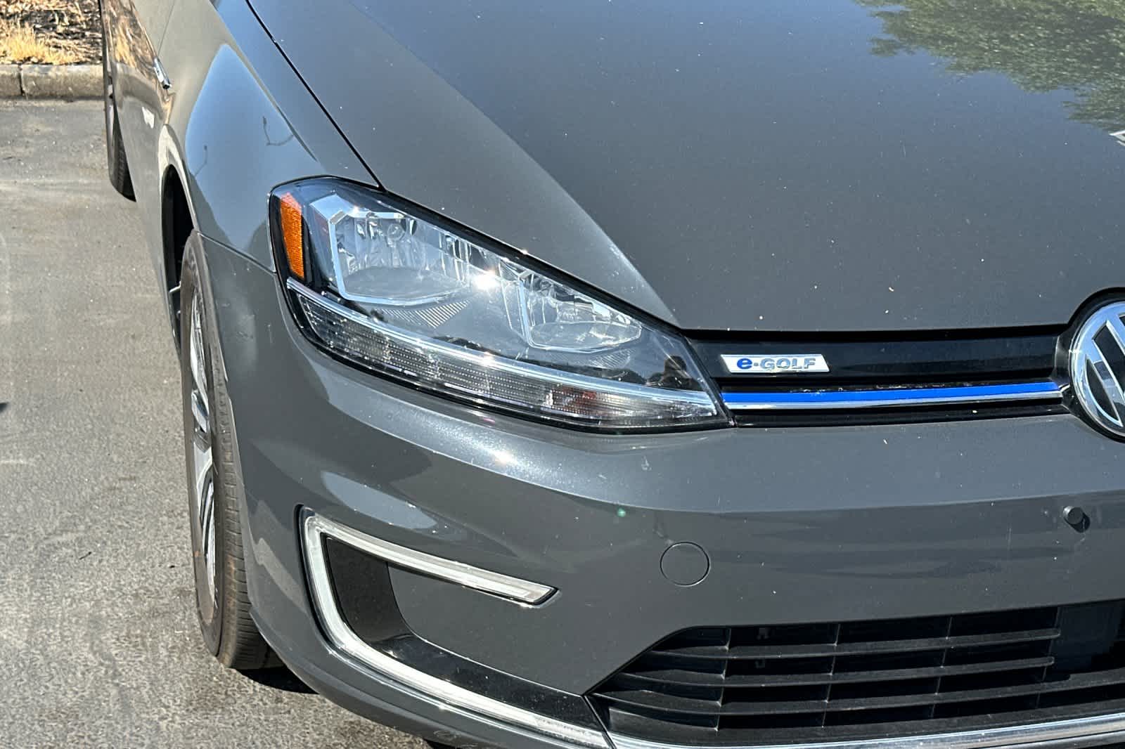 Thumbnail: 2019 Volkswagen e-Golf - 8