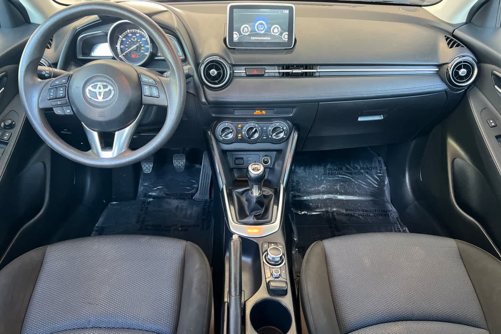 Thumbnail: 2017 Toyota Yaris iA - 3