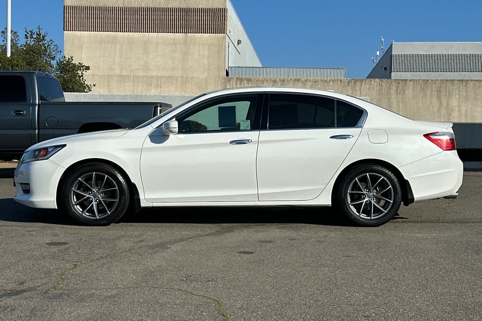 Thumbnail: 2014 Honda Accord - 9