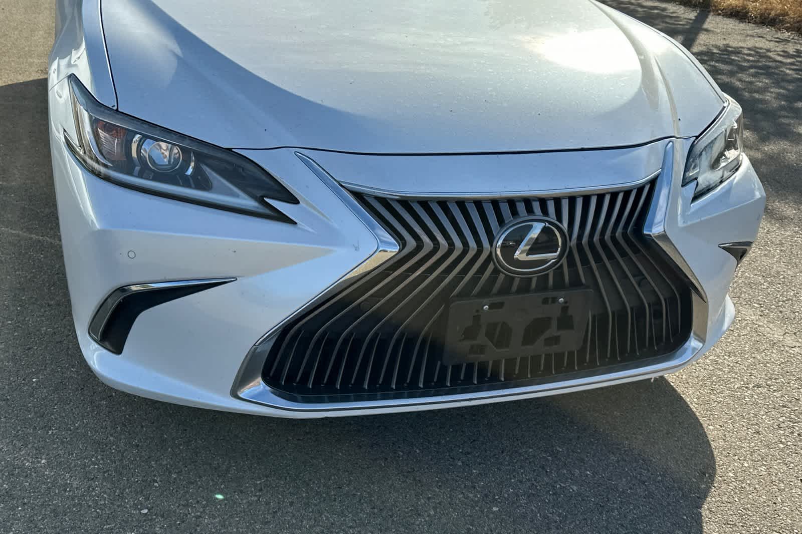 Thumbnail: 2019 Lexus ES - 9