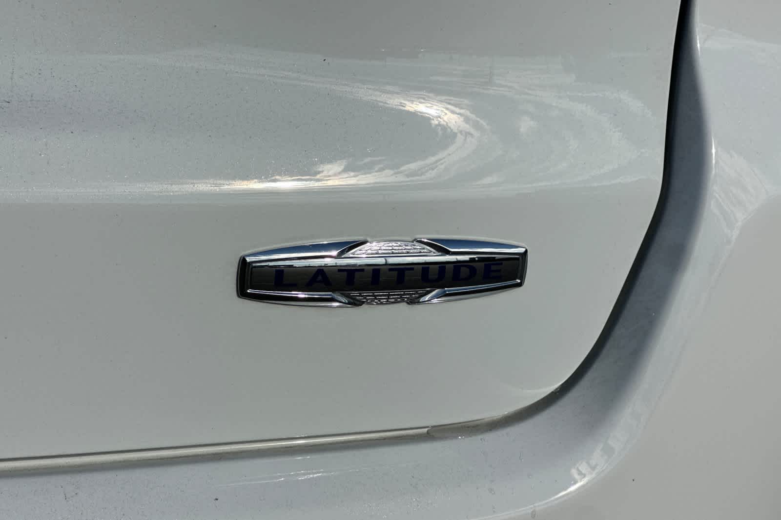 Thumbnail: 2025 Jeep Compass - 32