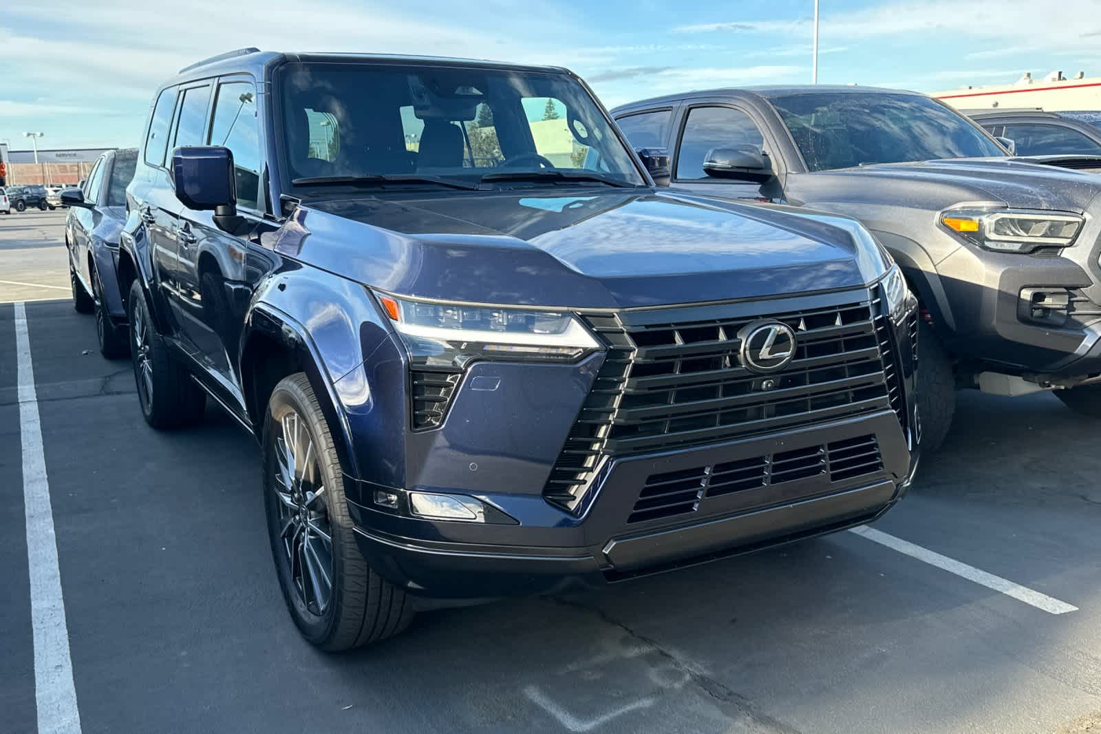 Thumbnail: 2024 Lexus GX - 3