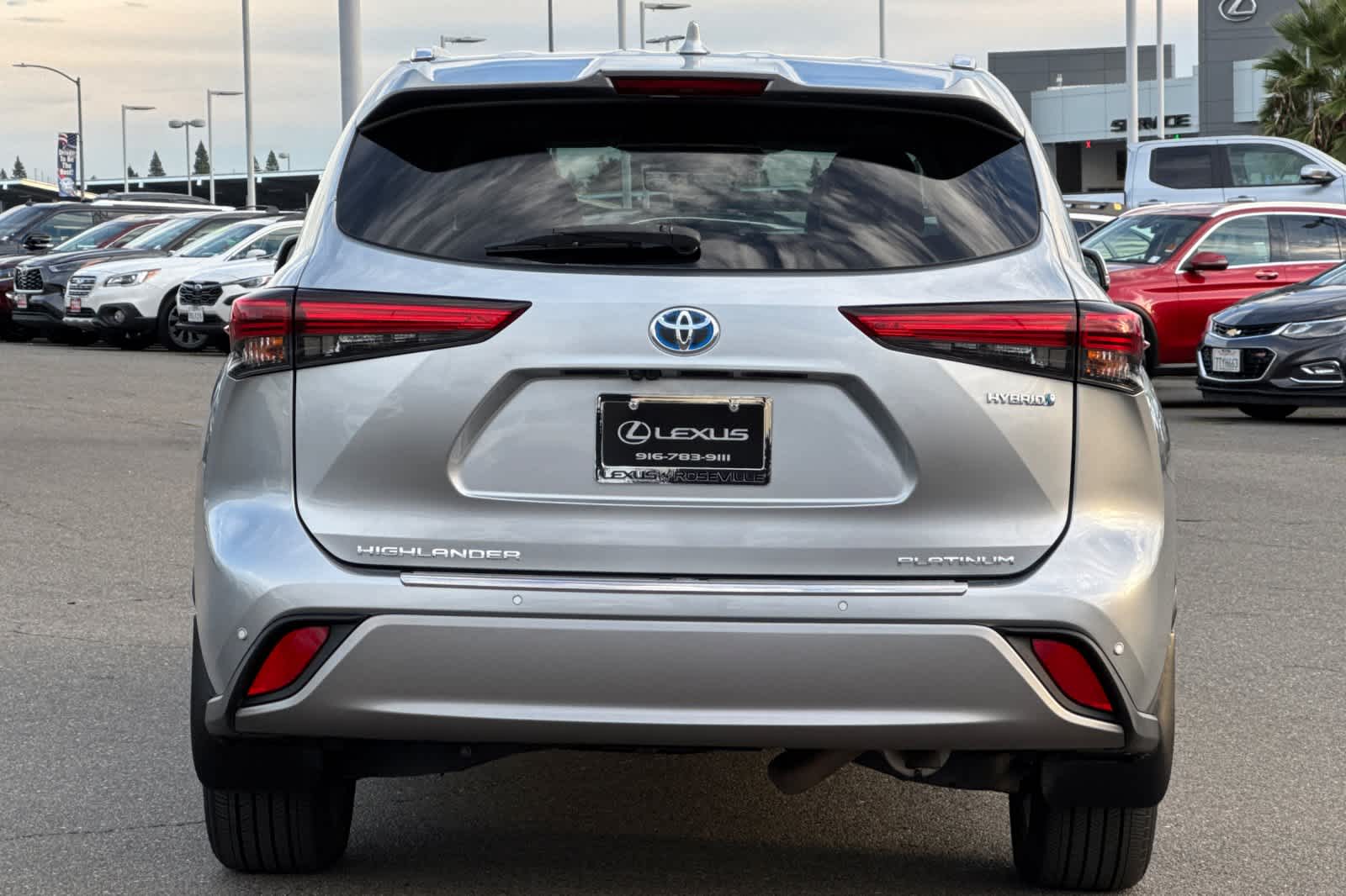 Thumbnail: 2021 Toyota Highlander - 8