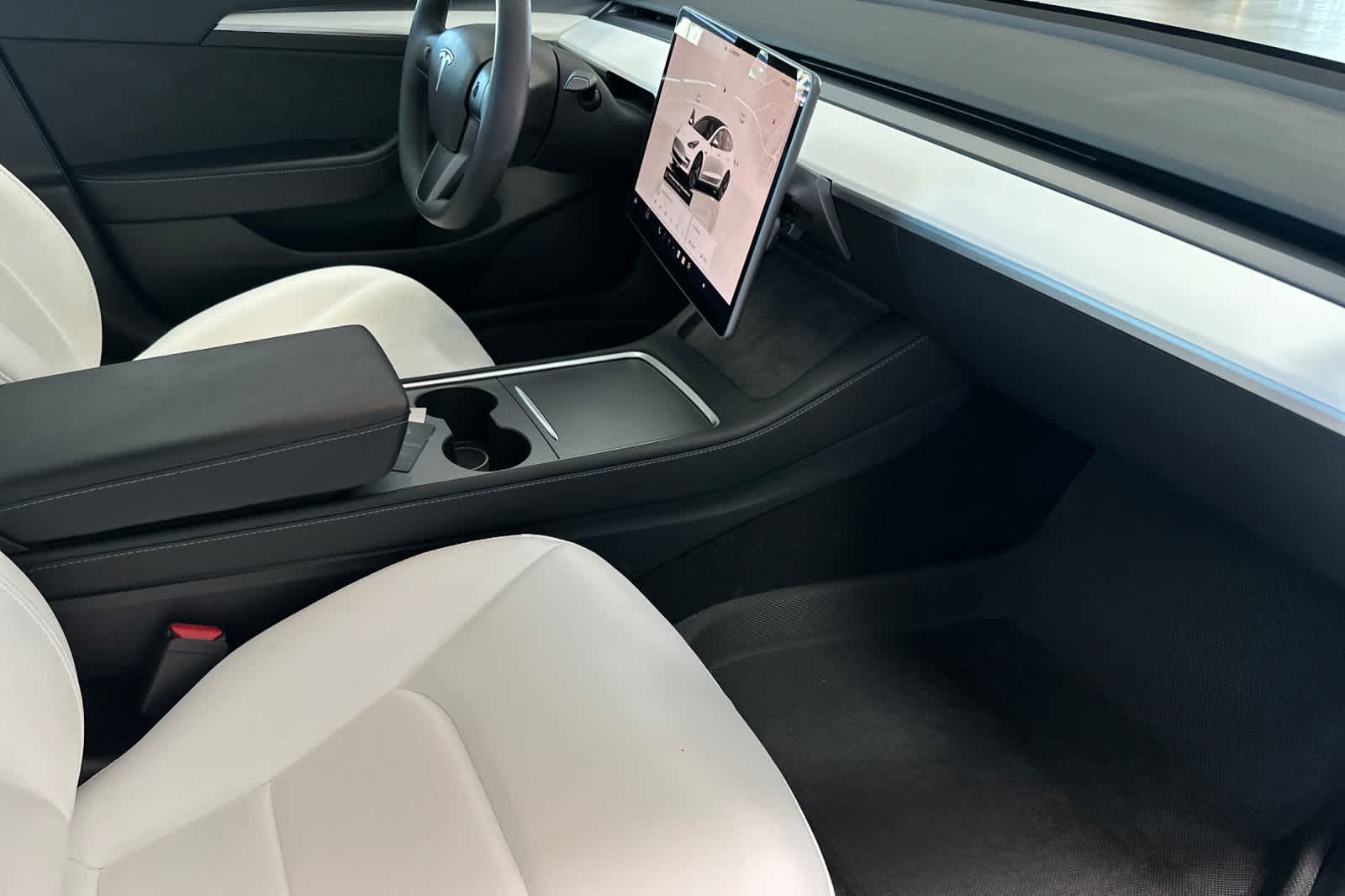 2023 Tesla Model 3  16