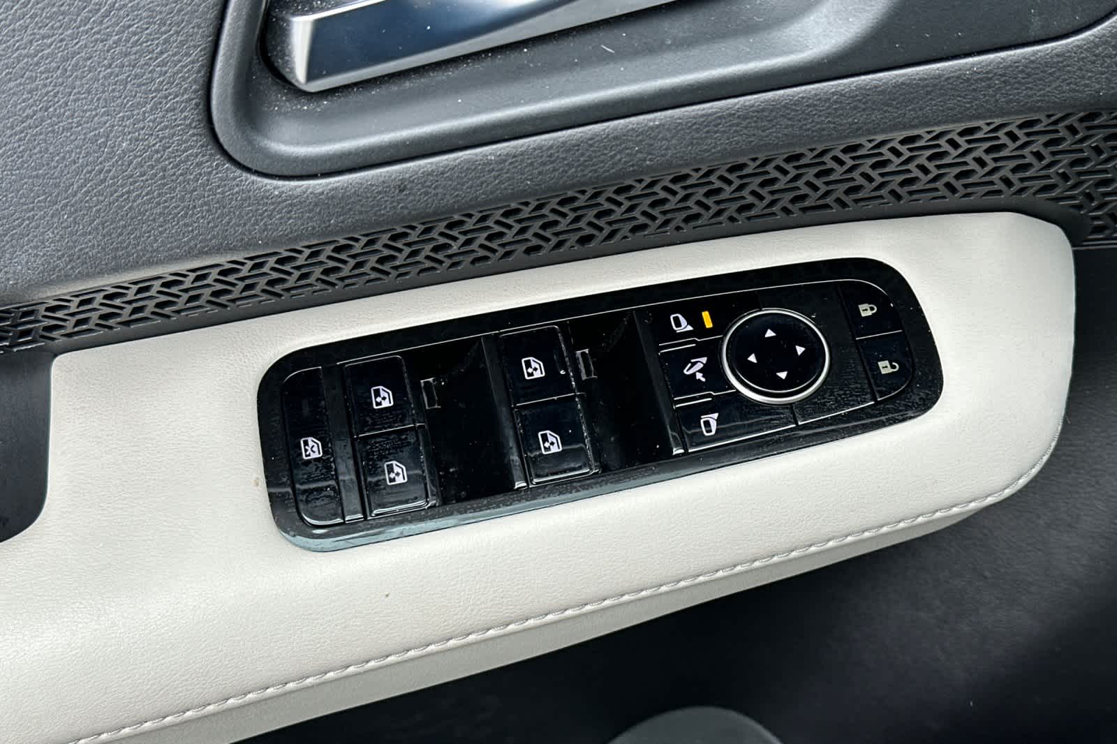 Thumbnail: 2023 Nissan Ariya - 13