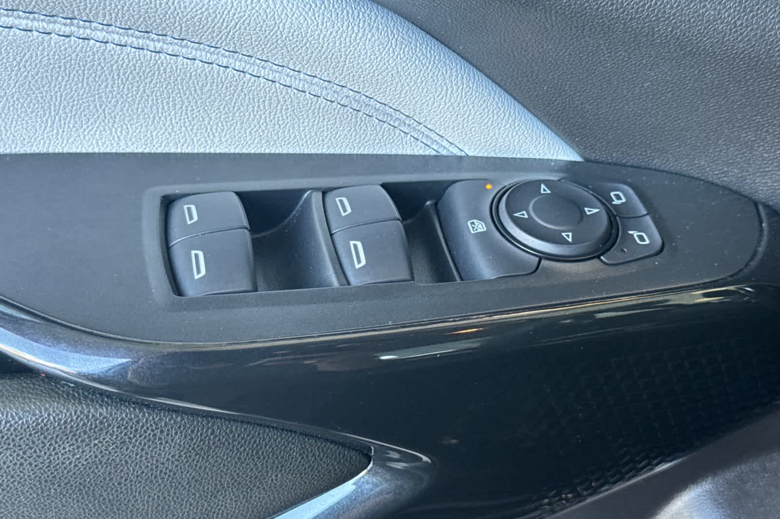 Thumbnail: 2025 Chevrolet Trax - 13