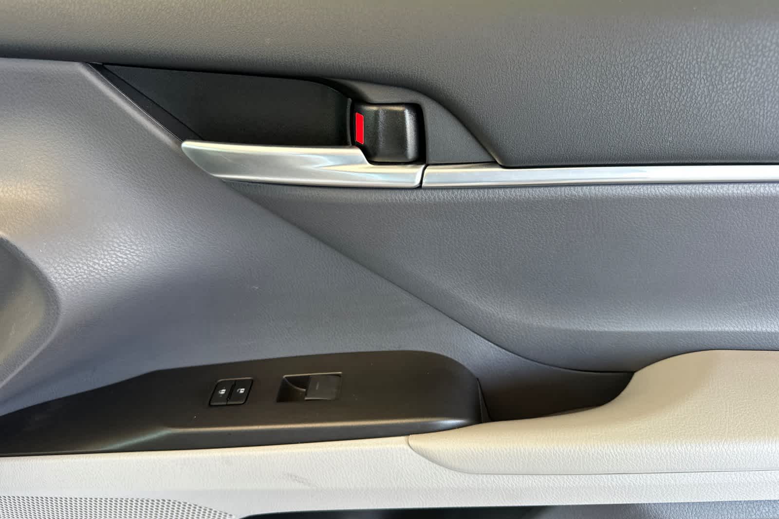 2024 Toyota Camry SE 17