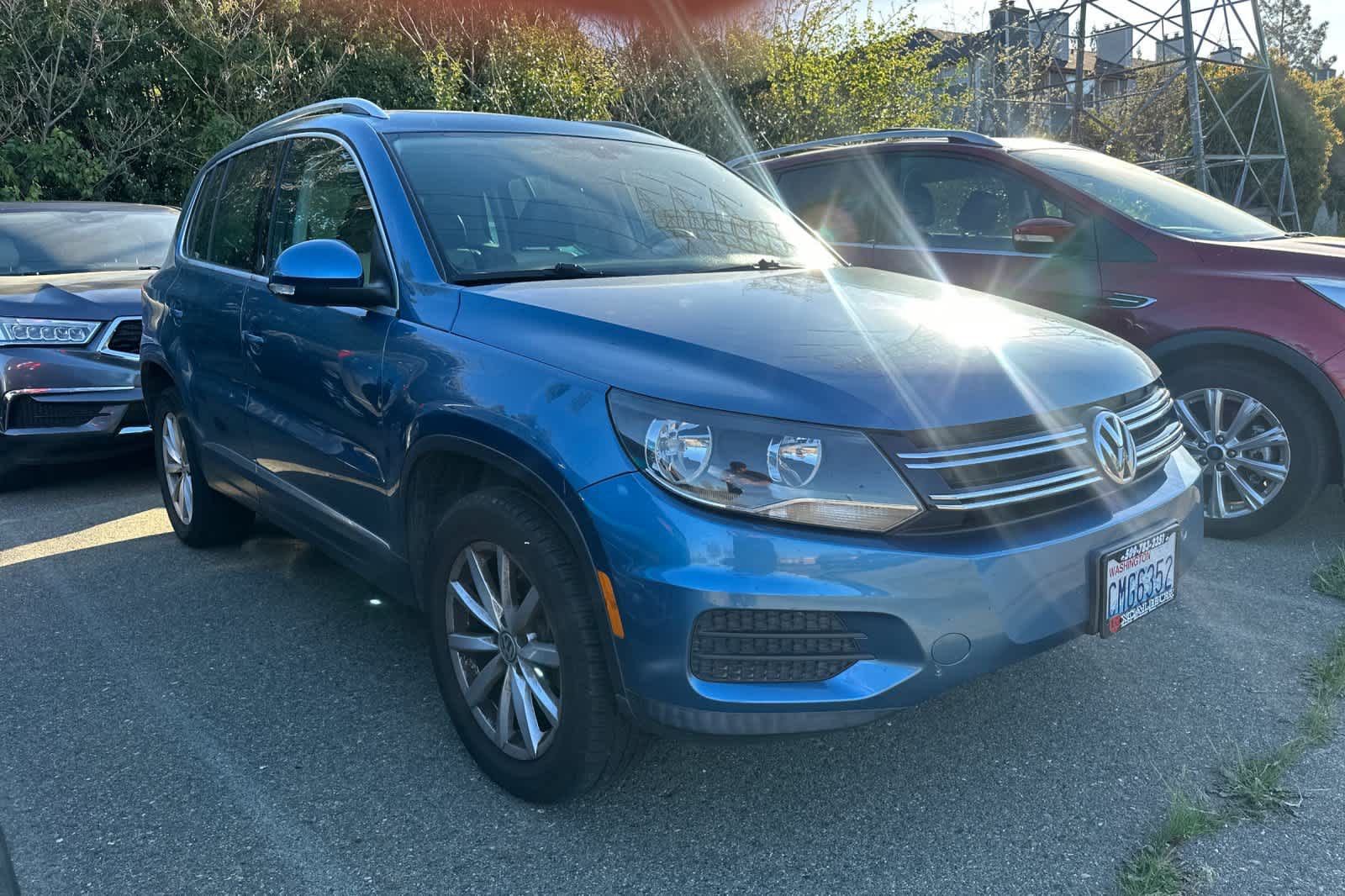 Thumbnail: 2017 Volkswagen Tiguan - 3