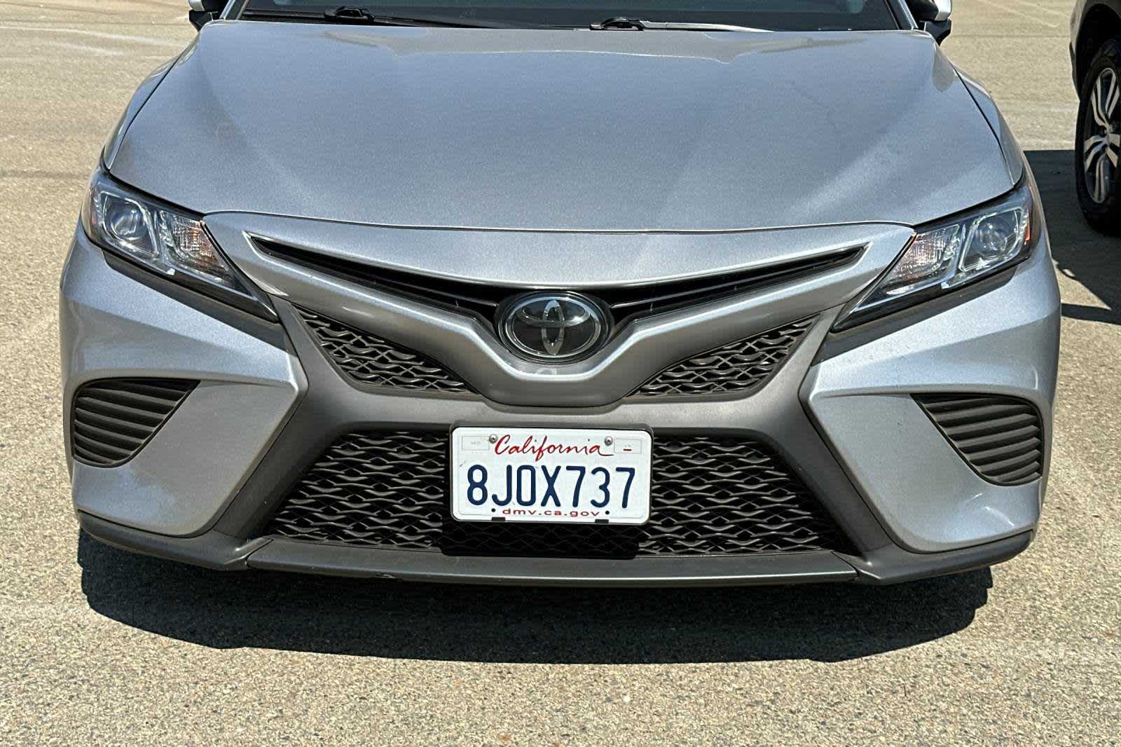 2019 Toyota Camry SE 10