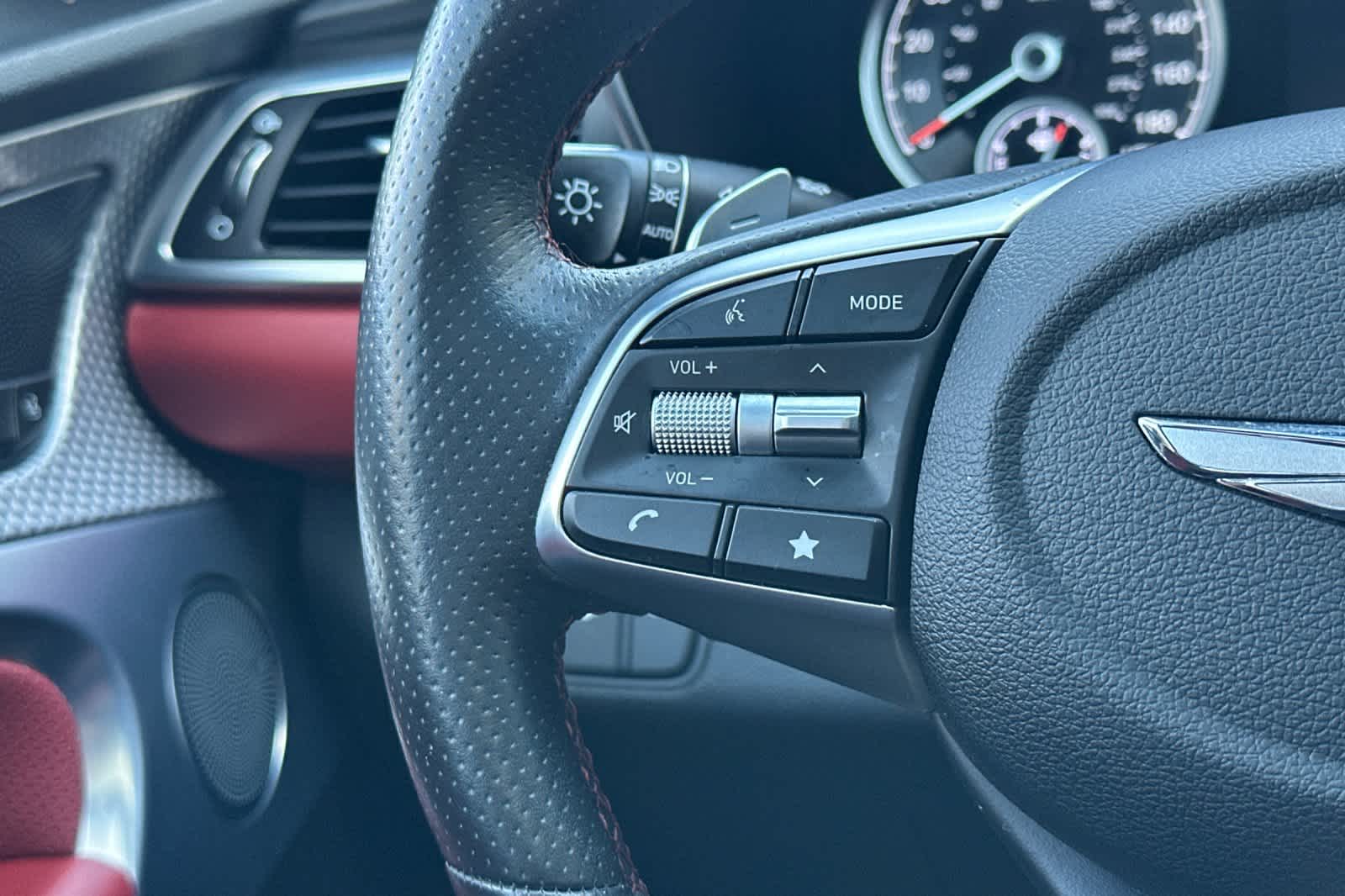 Thumbnail: 2023 Genesis G70 - 27