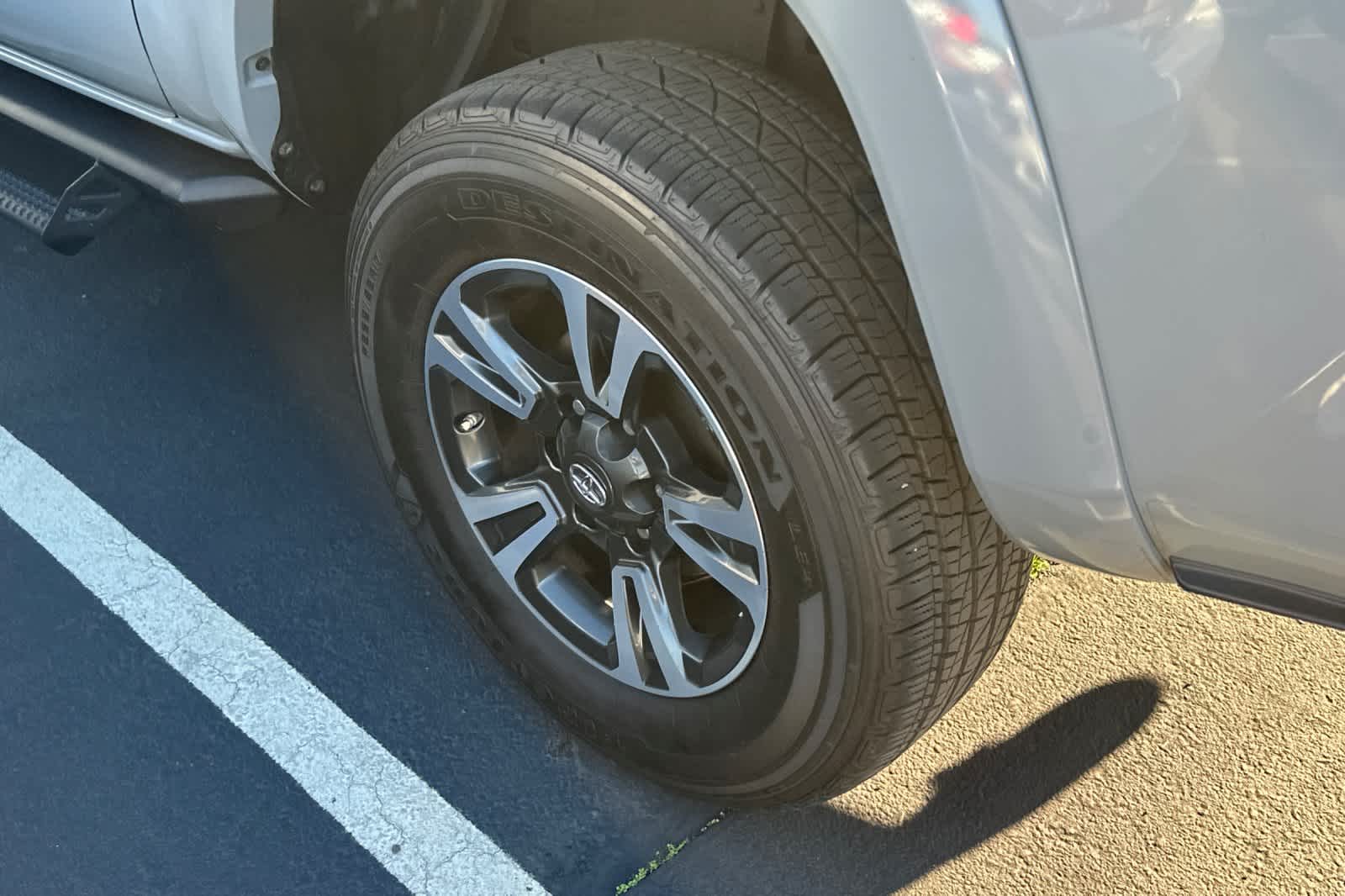 Thumbnail: 2019 Toyota Tacoma - 18