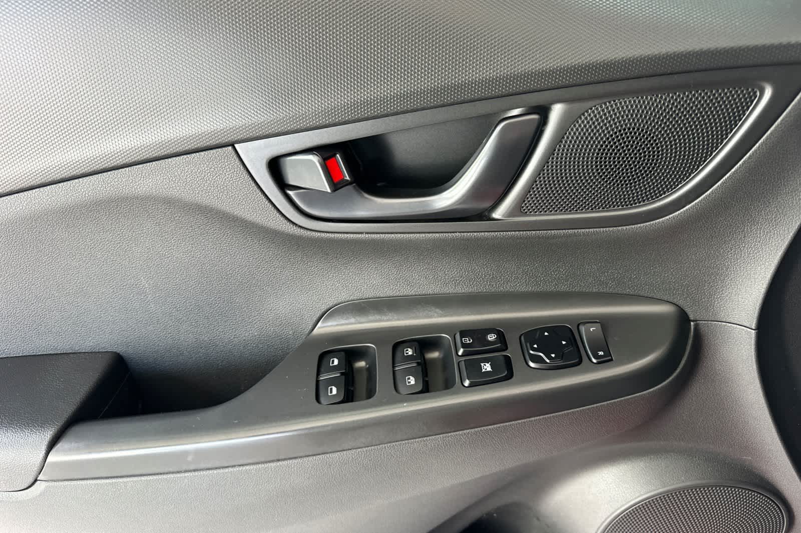 Thumbnail: 2022 Hyundai Kona - 12