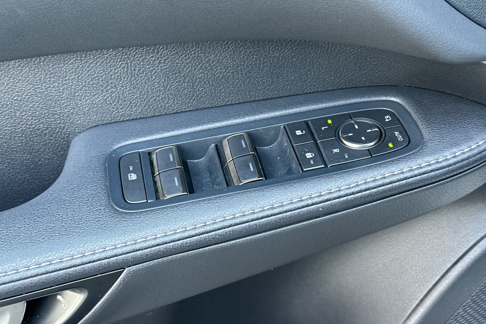 Thumbnail: 2025 Lexus RX - 13