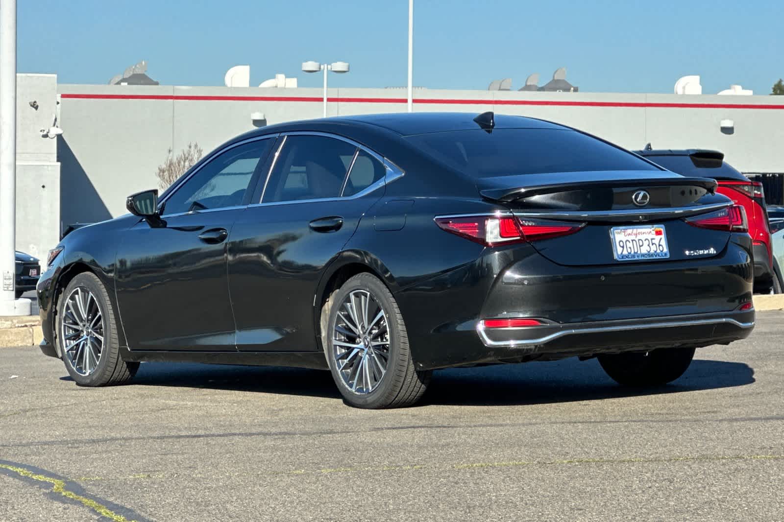 Thumbnail: 2023 Lexus ES - 7