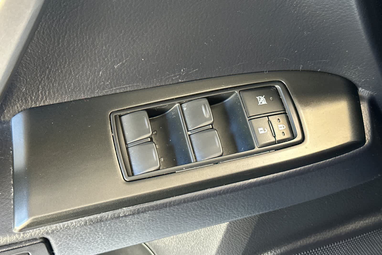 Thumbnail: 2022 Lexus GX - 13