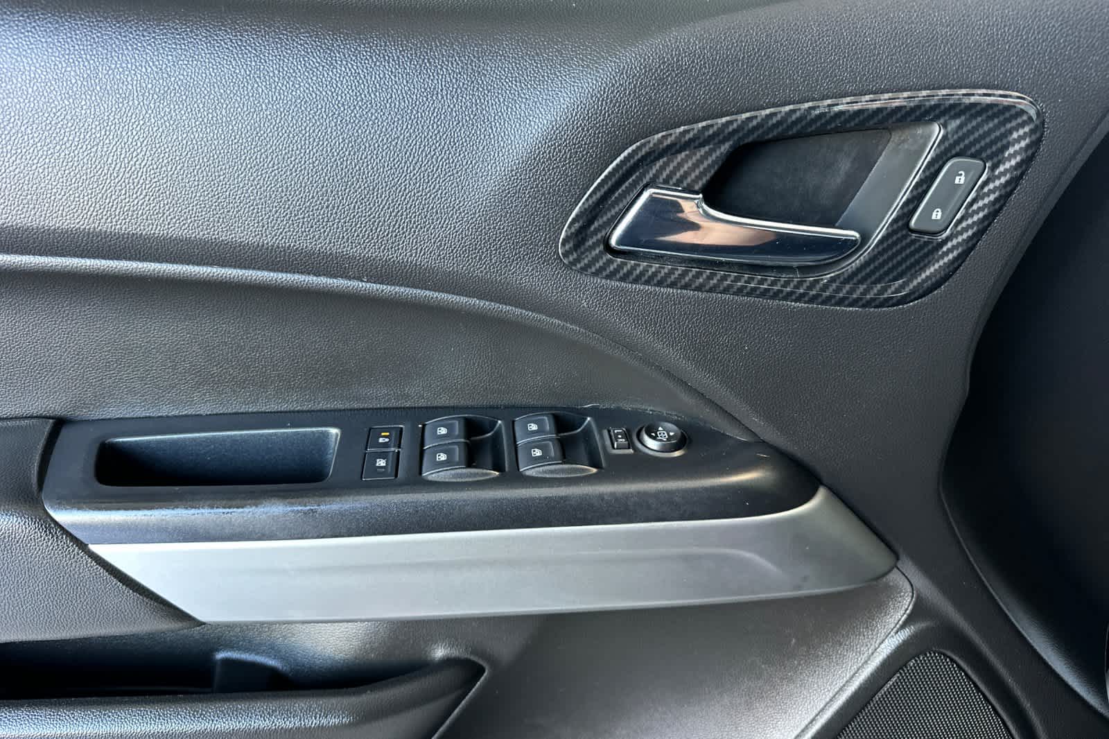 Thumbnail: 2019 Chevrolet Colorado - 12