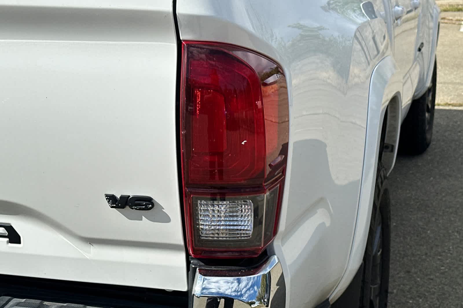 Thumbnail: 2022 Toyota Tacoma - 17
