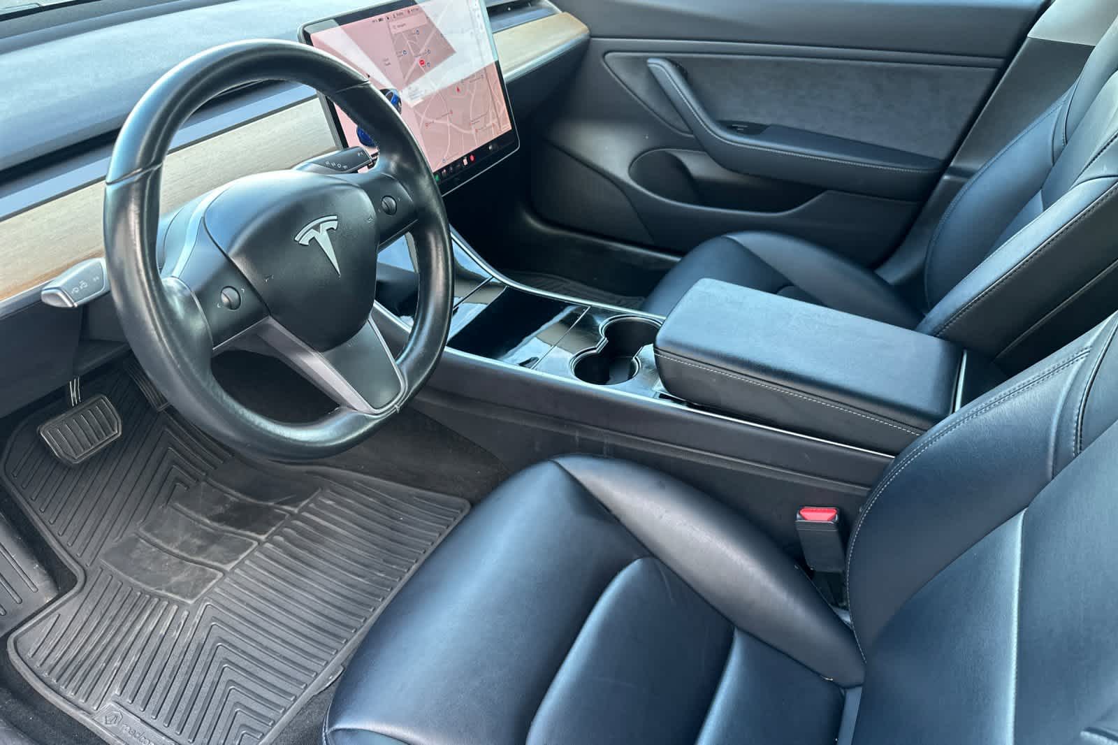 Thumbnail: 2019 Tesla Model 3 - 32