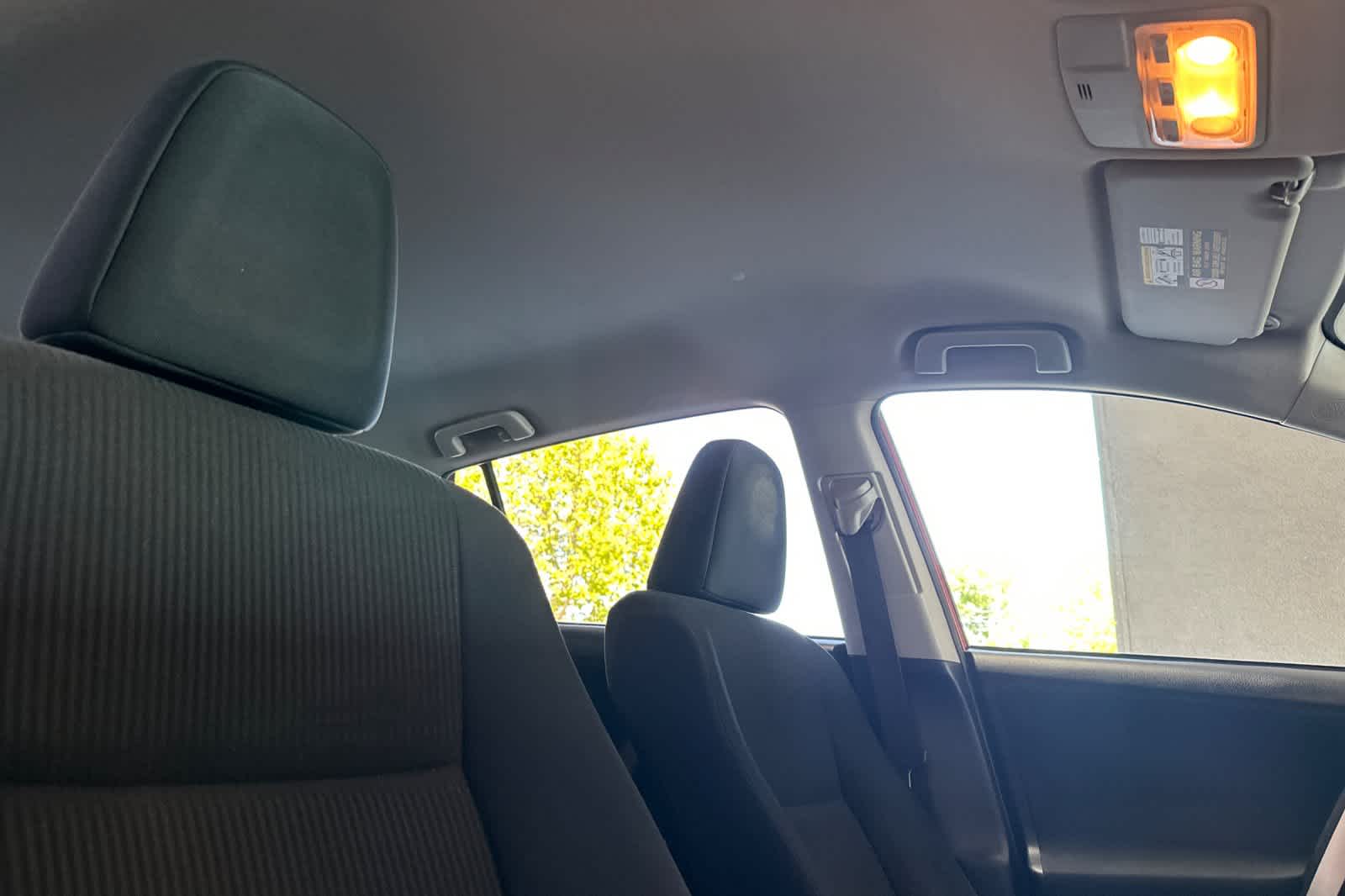 Thumbnail: 2015 Toyota RAV4 - 17